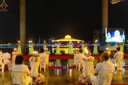 ภาพ No.52636:ประมวลภาพวันคล้ายวันเกิดครบรอบ 138 ปี พระมงคลเทพมุนี (สด จนฺทสโร) พระผู้ปราบมาร ชุดที่ 2