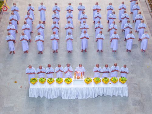 ภาพ No.112284:พิธีบรรพชาอุปสมบท โครงการอุปสมบทหมู่บูชาธรรม 115 ปี คุณยายอาจารย์ฯ, โครงการอุปสมบทหมู่ธรรมทายาท ระดับอุดมศึกษา รุ่นที่ 50 ภาคฤดูหนาว ณ โบสถ์พระไตรปิฎก วัดพระธรรมกาย จ.ปทุมธานี วันเสาร์ที่ 13 มกราคม พ.ศ. 2567