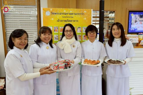 ภาพ No.213431:วันอาทิตย์ที่ 16 มีนาคม พ.ศ. 2568 พิธีบุพเปตพลี, ถวายภัตตาหาร, ปล่อยปลา วัดพระธรรมกายคานากาว่า ประเทศญี่ปุ่น