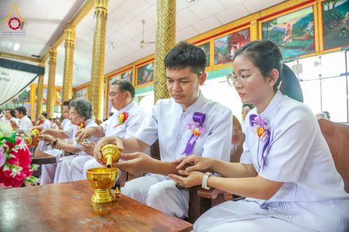 ภาพ No.181248:พิธีบรรพชาอุปสมบท ณ วัดเกาะแก้วประชานุรักษ์ ต.ชัยนาม อ.วังทอง จ.พิษณุโลก ในโครงการบรรพชาอุปสมบท บูชาธรรมมหาปูชนียาจารย์ วันที่ 8 ธันวาคม พ.ศ. 2567