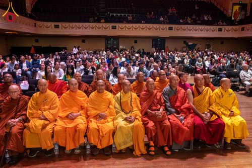 ภาพ No.329245:วันเสาร์ที่ 16 พฤษภาคม พ.ศ.2569 งานฉลองวิสาขบูชานานาชาติแห่งรัฐวิกตอเรีย (United Nations Day of Vesak) ประจำปี 2569 จัดขึ้น ณ นครเมลเบิร์น ประเทศออสเตรเลีย