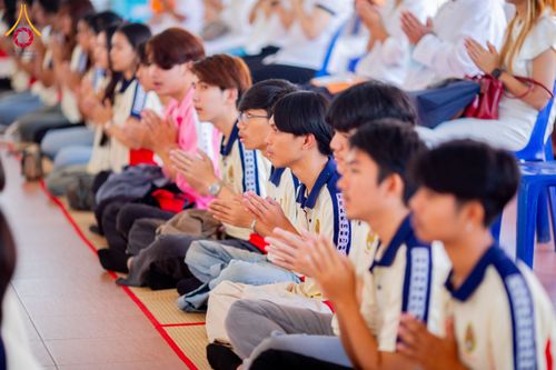 ภาพ No.199884:พิธีทอดผ้าป่าทำนุบำรุงศาสนสถาน ณ วัดบางช้างใต้ ตำบลบางช้าง อำเภอสามพราน จังหวัดนครปฐม ในโครงการธรรมยาตรา กตัญญูบูชา มหาปูชนียาจารย์ พระมงคลเทพมุนี(สด จนฺทสโร) พระผู้ปราบมาร อนุสรณ์สถาน 7 แห่ง ปีที่ 13 วันที่ 22 มกราคม พ.ศ. 2568