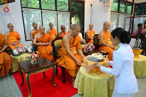 ภาพ No.57897:นายอำเภอคลองหลวง นำพสกนิกรร่วมพิธีเจริญพระพุทธมนต์ ถวายเป็นพระราชกุศล เนื่องในโอกาสวันคล้ายวันประสูติ สมเด็จพระเจ้าลูกยาเธอ เจ้าฟ้าทีปังกรรัศมีโชติฯ ณ วัดพระธรรมกาย วันจันทร์ที่ 29 เมษายน พ.ศ. 2567