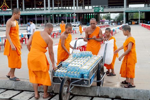 ภาพ No.218780:วันศุกร์ที่ 18 เมษายน พ.ศ. 2568 การเตรียมงานในลานธรรม , พระมหาธรรมกายเจดีย์ เพื่องานวันคุ้มครองโลก 22 เมษายน พ.ศ. 2568