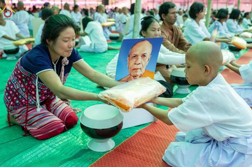 ภาพ No.62999:Photo Story  มหัศจรรย์วัดดงดินแดง Episode 2 โครงการบรรพชาอุปสมบทหมู่ ฟื้นฟูพระพุทธศาสนาทั่วไทย ณ วัดดงดินแดง อ.อมก๋อย จ.เชียงใหม่ วันที่ 3 เมษายน พ.ศ. 2567