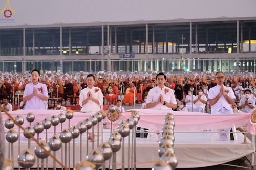 ภาพ No.77191:พิธีจุดมาฆประทีป ในวันมาฆบูชา อาทิตย์ต้นเดือนที่ 6 มีนาคม พ.ศ. 2566 ณ วัดพระธรรมกาย อ.คลองหลวง จ.ปทุมธานี