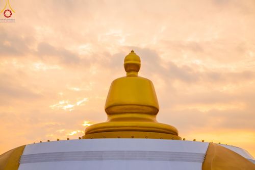 ภาพ No.118463:พิธีตักบาตรพระธรรมยาตรา ปีที่ 12 ณ อนุสรณ์สถานลำดับที่ 5 สถานที่เผยแผ่วิชชาธรรมกายครั้งแรก อนุสรณ์สถานบางปลา จ.นครปฐม วันที่ 25 มกราคม พ.ศ. 2567