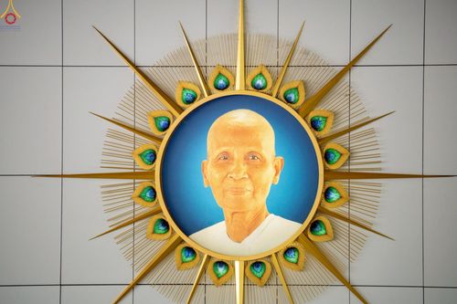 ภาพ No.247380:วันจันทร์ที่ 22 กันยายน พ.ศ. 2568 (วันพระ แรม 15 ค่ำ เดือน 10) พิธีบุพเปตพลี ครั้งที่ 170 ร่วมอุทิศบุญแด่หมู่ญาติที่ล่วงลับไปแล้ว และสืบทอดอายุพระพุทธศาสนา ณ หอฉันคุณยายอาจารย์ฯ วัดพระธรรมกาย