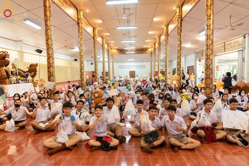 วันรวมพลังเด็กดี V-Star ผู้นำฟื้นฟูศีลธรรมโลก จังหวัดตาก ณ วัดดอนเจดีย์ อ.พบพระ จ.ตาก วันจันทร์ที่ 25 ธันวาคม พ.ศ. 2566