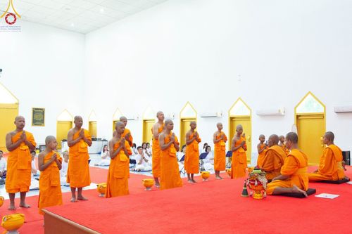ภาพ No.101072:พิธีบรรพชาธรรมทายาท ในโครงการอุปสมบทบูชาธรรม มหาปูชนียาจารย์ พ.ศ. 2566 ณ วัดหนองไผ่ล้อม จ.ปราจีนบุรี วันที่ 2 ธันวาคม พ.ศ. 2566