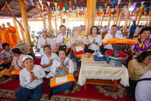 ภาพ No.173206:พิธีทอดกฐิน วัดช้างใหญ่ จ.พระนครศรีอยุธยา ในโครงการกฐินสามัคคีทั่วไทย 30,000 วัด บูชาธรรม 80 ปี หลวงพ่อธัมมชโย โดยคณะศิษยานุศิษย์วัดพระธรรมกาย วันที่ 2 พฤศจิกายน พ.ศ. 2567