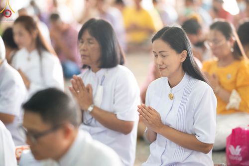 ภาพ No.100896:พิธีทอดกฐินสามัคคีทั่วไทย 5,000 วัด ณ วัดหนองเสือ จ.ฉะเชิงเทรา วันที่ 25 พฤศจิกายน พ.ศ. 2566