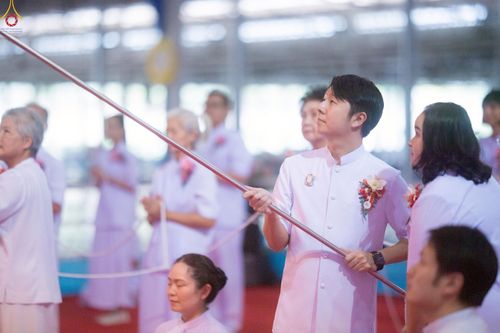 ภาพ No.233955:วันอาทิตย์ที่ 20 กรกฎาคม พ.ศ.2568 พิธีจุดเทียนใจ ไฟนิรันด์ อนันตชัย วัดพระธรรมกาย