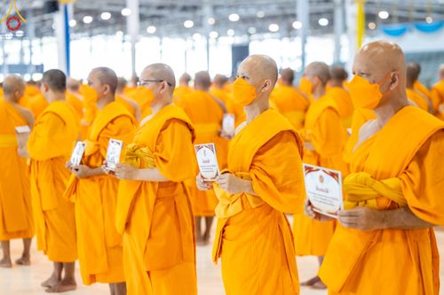 ภาพ No.102796:พิธีรับมอบต้นสมบัติจักรพรรดิ เพื่องานเผยแผ่พระพุทธศาสนาวิชชาธรรมกายไปทั่วโลก แด่ศูนย์ส่งเสริมศีลธรรมทั่วโลก 224 แห่ง วันอาทิตย์ที่ 17 ธันวาคม พ.ศ. 2566 ณ สภาธรรมกายสากล วัดพระธรรมกาย