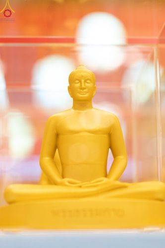 ภาพ No.159474:สัมมนาพิเศษและพิธีมอบองค์พระธรรมกาย 2,000 องค์ ณ ห้องแก้วสารพัดนึก 1 วัดพระธรรมกาย วันอาทิตย์ต้นเดือนที่ 6 ตุลาคม พ.ศ. 2567