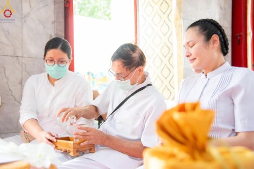 ภาพ No.165095:พิธีทอดกฐิน ณ วัดใหม่พิเรนทร์ แขวงวัดอรุณ เขตบางกอกใหญ่ กรุงเทพมหานคร ในโครงการกฐินสามัคคีทั่วไทย 30,000 วัด บูชาธรรม 80 ปี หลวงพ่อธัมมชโย โดยคณะศิษยานุศิษย์วัดพระธรรมกาย วันที่ 20 ตุลาคม พ.ศ. 2567