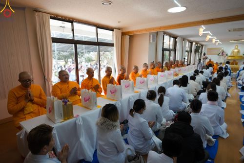 ภาพ No.132173:พิธีประดิษฐานยอดอุโบสถ บูชาธรรม 80 ปี หลวงพ่อธัมมชโย ณ วัดพระธรรมกายโทชิหงิ ประเทศญี่ปุ่น วันอาทิตย์ที่ 24 มีนาคม พ.ศ. 2567