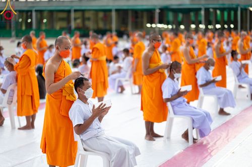 ภาพ No.99930:พิธีปลงผมธรรมทายาท โครงการอุปสมบทบูชาธรรมมหาปูชนียาจารย์ พ.ศ. 2566 ณ ลานธรรม มหาวิหารคด 8-9 ศูนย์อบรมวัดพระธรรมกาย วันอาทิตย์ที่ 3 ธันวาคม พ.ศ. 2566