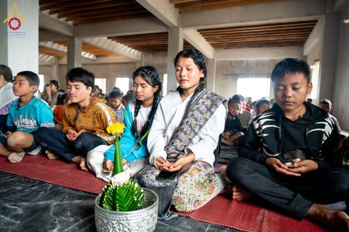 ภาพ No.173279:พิธีทอดกฐินต่างประเทศ ในนามหลวงพ่อธัมมชโย ณ วัดสิริวิเวก เพื่อถวายที่ดินส่วนขยาย 200 ไร่ แขวงจำปาสัก สปป. ลาว วันพุธที่ 30 ตุลาคม พ.ศ. 2567