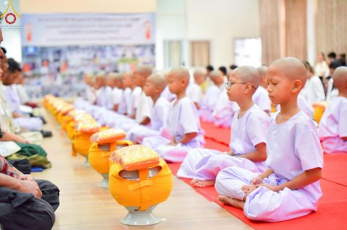 ภาพ No.216489:วันอังคารที่ 8 เม.ย. พ.ศ. 2568 พิธีบรรพชาสามเณร ณ ศูนย์ปฏิบัติธรรมเขาคิชฌกูฏ จันทบุรี