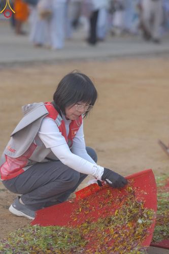 ภาพ No.202965:V.51 สารพัดV สารพัดดี ที่คลองบางนางแท่น ในโครงการธรรมยาตรา กตัญญูบูชา มหาปูชนียาจารย์ พระมงคลเทพมุนี(สด จนฺทสโร) พระผู้ปราบมาร อนุสรณ์สถาน 7 แห่ง ปีที่ 13 ระหว่างวันที่ 2-31 มกราคม พ.ศ. 2568