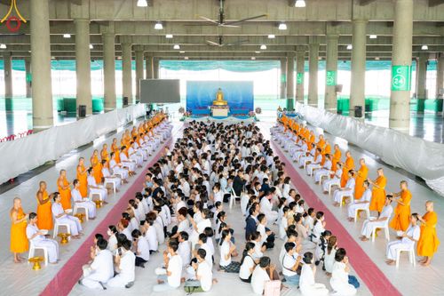 ภาพ No.140257:พิธีตัดปอยผมและปลงผม โครงการอุปสมบทหมู่ธรรมทายาท ระดับอุดมศึกษา รุ่นที่ 51 ภาคฤดูฝน วันเสาร์ที่ 8 มิถุนายน พ.ศ.2567 ณ มหารัตนวิหารคด 9 วัดพระธรรมกาย