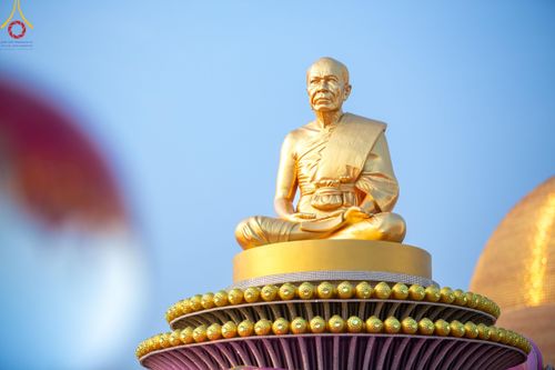 ภาพ No.121971:พิธีจุดประทีปถวายเป็นพุทธบูชา และบูชาธรรมมหาปูชนียาจารย์ พระมงคลเทพมุนี(สด จนฺทสโร) ในโครงการธรรมยาตรา กตัญญูบูชา มหาปูชนียาจารย์ พระมงคลเทพมุนี(สด จนฺทสโร) พระผู้ปราบมาร อนุสรณ์สถาน 7 แห่ง ปีที่ 12 วันที่ 31 มกราคม พ.ศ. 2567 ณ วัดพระธรรมกาย จ.ปทุมธานี