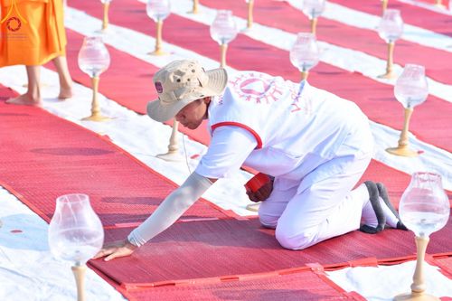 ภาพ No.112449:V.11 สามารถ การเตรียมงาน เก็บงาน การรับบุญของเจ้าหน้าที่หน่วยงานต่างๆ เพื่อโครงการธรรมยาตรา กตัญญูบูชา มหาปูชนียาจารย์ พระมงคลเทพมุนี (สด จนฺทสโร) พระผู้ปราบมาร อนุสรณ์สถาน 7 แห่ง ปีที่ 12 ระหว่างวันที่ 2 - 31 มกราคม พ.ศ.2567