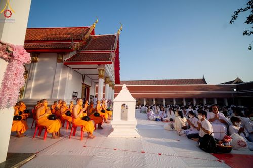 ภาพ No.112698:พิธีตักบาตรพระธรรมยาตราฯ ณ วัดสองพี่น้อง จ.สุพรรณบุรี วันที่ 15 มกราคม พ.ศ. 2567