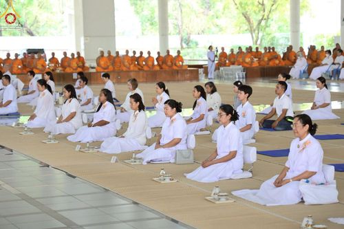 ภาพ No.213484:วันเสาร์ที่ 29 มีนาคม พ.ศ. 2568 พิธีถวายภัตตาหารเมนูสวรรค์ "เพื่อการบรรลุธรรม" ณ หอฉันคุณยายอาจารย์ฯ วัดพระธรรมกาย