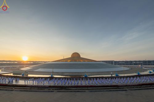 ภาพ No.180536:พิธีบรรพชาอุปสมบท โครงการอุปสมบทบูชาธรรมมหาปูชนียาจารย์ ประจำปีพุทธศักราช 2567 วันเสาร์ที่ 7 ธันวาคมพ.ศ. 2567 ณ วัดพระธรรมกาย จ.ปทุมธานี