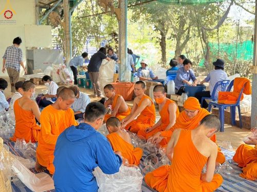 ภาพ No.128027:V.32 เต็มที่เพื่อบางกล่ำ การเตรียมงานของเจ้าหน้าที่หน่วยงานต่างๆ  เพื่องานธรรมยาตราอัญเชิญพระบรมสารีริกธาตุ ประดิษฐาน ณ ศูนย์ปฏิบัติธรรมภาคใต้ อ.บางกล่ำ จ.สงขลา ระหว่างวันที่ 9-10 มีนาคม พ.ศ. 2567