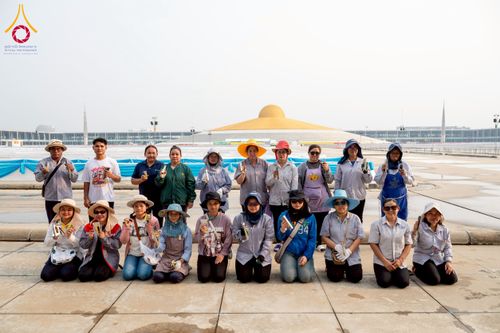 ภาพ No.217734:วันที่ 10-14 เมษายน พ.ศ. 2568 เจ้าหน้าที่อาสาสมัคร เตรียมงานวันคุ้มครองโลก ชุดที่ 2 วัดพระธรรมกาย จ.ปทุมธานี