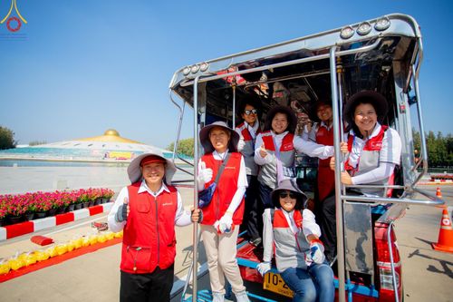 ภาพ No.191401:V.49 สารพัดV สารพัดดี ที่ธรรมยาตรา ในโครงการธรรมยาตรา กตัญญูบูชา มหาปูชนียาจารย์ พระมงคลเทพมุนี(สด จนฺทสโร) พระผู้ปราบมาร อนุสรณ์สถาน 7 แห่ง ปีที่ 13 ระหว่างวันที่ 2-31 มกราคม พ.ศ. 2568