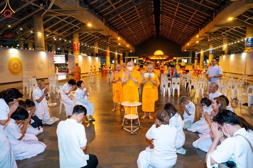 ภาพ No.208007:พิธีฉลองชัยชิตังเม สวดธัมมจักกัปวัตนสูตร ครบ 7,117,001,250 จบ ในวันมาฆบูชา วันพุธที่ 12 กุมภาพันธ์ พ.ศ. 2568 ณ วัดพระธรรมกาย จังหวัดปทุมธานี