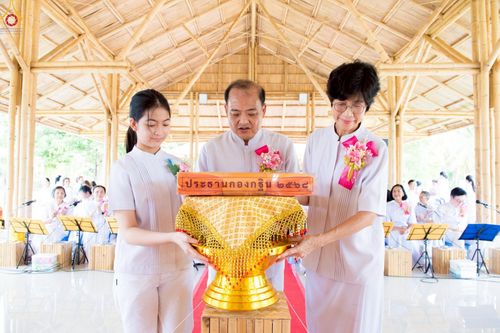 ภาพ No.263188:วันที่ 18 ตุลาคม พ.ศ. 2568 พิธีทอดกฐินสามัคคีเพื่อซื้อที่ดิน  สร้างอาคารครัวและโรงอาหาร  ห้องน้ำพร้อมโรงซักตากชาย-หญิง  และพิธีทอดกฐินสามัคคีทั่วไทย 30,000 วัด  ศูนย์ปฏิบัติธรรมนานาชาติทุ่งแสงธรรม  (Moonastery Meditation Center) ต.แสงอรุณ อ.ทับสะแก จ.ประ