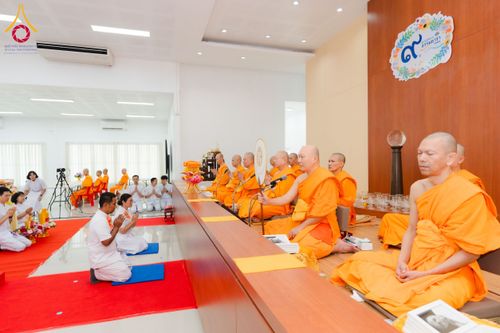 ภาพ No.164927:กฐินอาคารปฏิบัติธรรมสายไหม ณ ศูนย์ปฏิบัติธรรมธรรมธารา สายไหม วันเสาร์ที่ 19 ตุลาคม พ.ศ. 2567