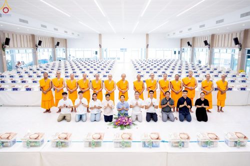 ภาพ No.245167:วันเสาร์ที่ 13 กันยายน พ.ศ. 2568 พิธีถวายสังฆทานแด่คณะสงฆ์ 323 วัด ปีที่ 21 ครั้งที่ 181 พิธีมอบกองทุนหนุนแรงใจช่วยครูใต้ ปีที่ 18 ครั้งทึ่ 144 และพิธีทำบุญอุทิศส่วนกุศลให้ผู้วายชนม์ ณ ศูนย์ปฏิบัติธรรมภาคใต้ จ.สงขลา