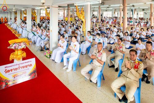 ภาพ No.200491:พิธีทอดผ้าป่าทำนุบำรุงศาสนสถาน ณ วัดรางกำหยาด ตำบลบางภาษี อำเภอบางเลน จังหวัดนครปฐม ในโครงการธรรมยาตรา กตัญญูบูชา มหาปูชนียาจารย์ พระมงคลเทพมุนี(สด จนฺทสโร) พระผู้ปราบมาร อนุสรณ์สถาน 7 แห่ง ปีที่ 13 วันที่ 22 มกราคม พ.ศ. 2568