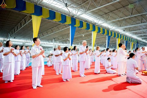 ภาพ No.242529:วันอาทิตย์ที่ 31 สิงหาคม พ.ศ. 2568 งานบุญวันอาทิตย์ พิธีจุดเทียนใจ ไฟนิรันด์ อนันตชัย ณ วัดพระธรรมกาย จ.ปทุมธานี