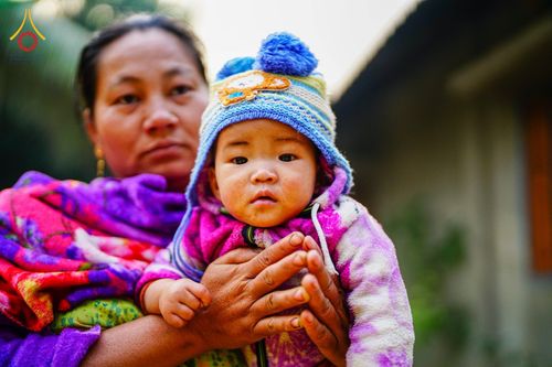 ภาพ No.76381:คณะสงฆ์และสามเณรบิณฑบาต ประเทศบังกลาเทศ วันที่ 11 กุมภาพันธ์ พ.ศ. 2566