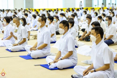 ภาพ No.84324:พิธีเจริญพระพุทธมนต์ ปฏิบัติธรรม เจริญสมาธิภาวนา เพื่อถวายพระพรชัยมงคล และถวายพระราชกุศลแด่พระบาทสมเด็จพระปรเมนทรรามาธิบดีศรีสินทรมหาวชิราลงกรณ พระวชิรเกล้าเจ้าอยู่หัว เนื่องในวันเฉลิมพระชนมพรรษา วันที่ 28 กรกฎาคม พ.ศ. 2566