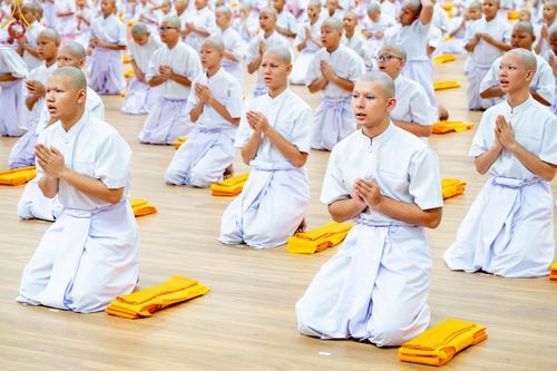 ภาพ No.215769:วันเสาร์ที่ 5 เมษายน พ.ศ. 2568 พิธีขอบรรพชา พิธีขอสรณคมน์และศีล  พิธีขอนิสสัย พิธีถวายบาตร ในโครงการบรรพชาสามเณรฟื้นฟูพระพุทธศาสนาทั่วไทย , โครงการหน่อแก้วเปรียญธรรม รุ่นที่ 13 ,  โครงการสามเณรยุวธรรมทายาท รุ่นที่ 33 , โครงการสามเณรมัชฌิมธรรมทายาท รุ่นที