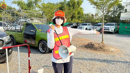 ภาพ No.116949:V.16 เป็นทีม การเตรียมงาน เก็บงาน การรับบุญของเจ้าหน้าที่หน่วยงานต่างๆ เพื่อโครงการธรรมยาตรา กตัญญูบูชามหาปูชนียาจารย์ พระมงคลเทพมุนี (สด จนฺทสโร) พระผู้ปราบมาร อนุสรณ์สถาน 7 แห่ง ปีที่ 12 ระหว่างวันที่ 2 - 31 มกราคม พ.ศ. 2567