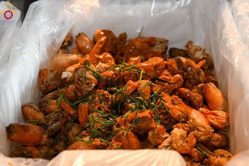 ภาพ No.106686:พิธีถวายภัตตาหารเป็นสังฆทาน แด่คณะพระธรรมยาตราฯ ในโครงการธรรมยาตรากตัญญูบูชา มหาปูชนียาจารย์ พระมงคลเทพมุนี(สด จนฺทสโร) พระผู้ปราบมาร อนุสรณ์สถาน 7 แห่ง ปีที่ 12 วันที่ 6 มกราคม พ.ศ. 2567 ณ อนุสรณ์สถานโลตัสแลนด์ จ.สุพรรณบุรี