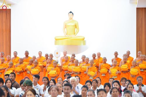 ภาพ No.133347:พิธีบรรพชาสามเณร ในโครงการบรรพชาสามเณร ฟื้นฟูพระพุทธศาสนาทั่วไทย ณ ศูนย์ปฏิบัติธรรมจันทบุรี วันพุธที่ 3 เมษายน พ.ศ. 2567