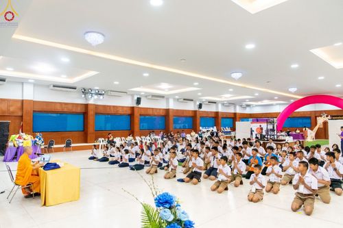 ภาพ No.106615:วันรวมพลังเด็กดี V-star ผู้นำฟื้นฟูศีลธรรมโลก จังหวัดสมุทรสาคร วันพฤหัสบดีที่ 28 ธันวาคม พ.ศ. 2566 ณ โรงเรียนสมุทรสาครวิทยาลัย อำเภอเมือง จังหวัดสมุทรสาคร