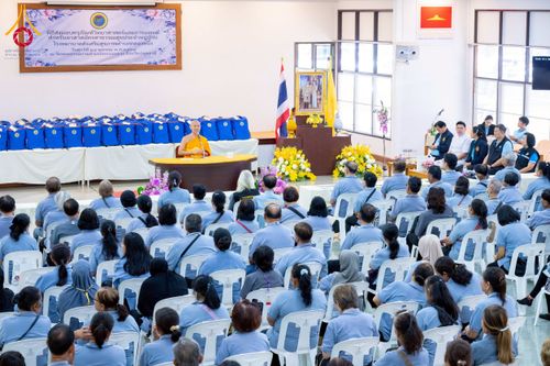 ภาพ No.259696:วันที่ 24 ตุลาคม พ.ศ. 2568 รพ.สต.คลองหนึ่ง อ.คลองหลวง สังกัด อบจ.ปทุมธานี จัดประชุมและมอบครุภัณฑ์ทางการแพทย์ เสริมพลัง อสม. ขับเคลื่อนสุขภาพชุมชนอย่างยั่งยืน ณ วัดพระธรรมกาย