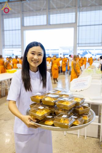 ภาพ No.120605:พิธีถวายภัตตาหารเป็นสังฆทาน แด่คณะพระธรรมยาตรา ปีที่ 12 วันที่ 29 มกราคม พ.ศ. 2567 ณ สภาธรรมกายสากล วัดพระธรรมกาย