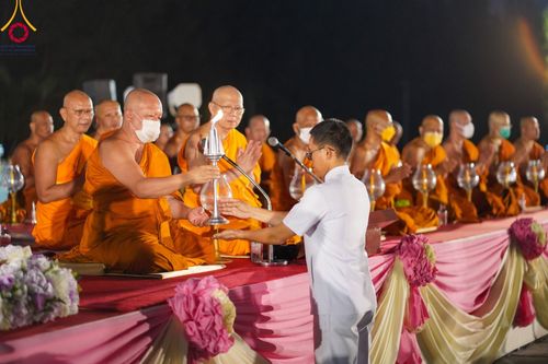 ภาพ No.97265:พิธีทอดผ้าป่า เพื่อสร้าง "ลานอเนกประสงค์พญานาค 4 ตระกูล" และพิธีจุดประทีปโคมลอย ลอยกระทง ถวายประทีปเป็นพุทธบูชา ณ พุทธอุทยานนานาชาติ จ.หนองคาย วันที่ 27 พฤศจิกายน พ.ศ. 2566